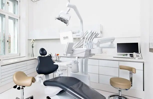 Zahnarztpraxis Feher Dental Team