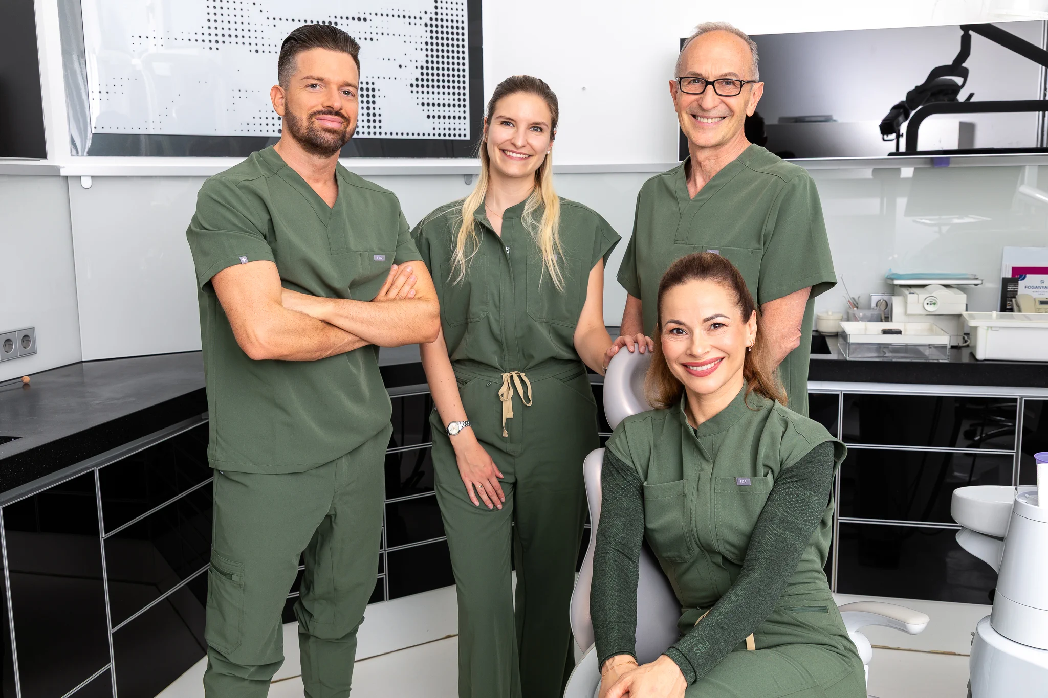 Zahnärzte in Ungarn, Sopron, Feher Dental Team